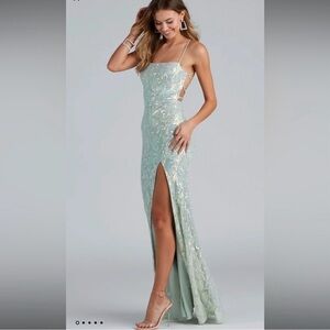 Mint Green Windsor Edlyn prom dress